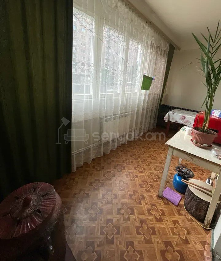4 Սենյականոց Բնակարան, 101քմ, 3/9 հարկ, Նորմալ Վիճակում