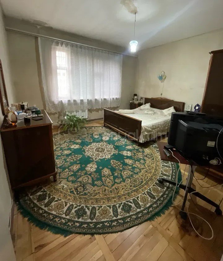 4 Սենյականոց Բնակարան, 101քմ, 3/9 հարկ, Նորմալ Վիճակում