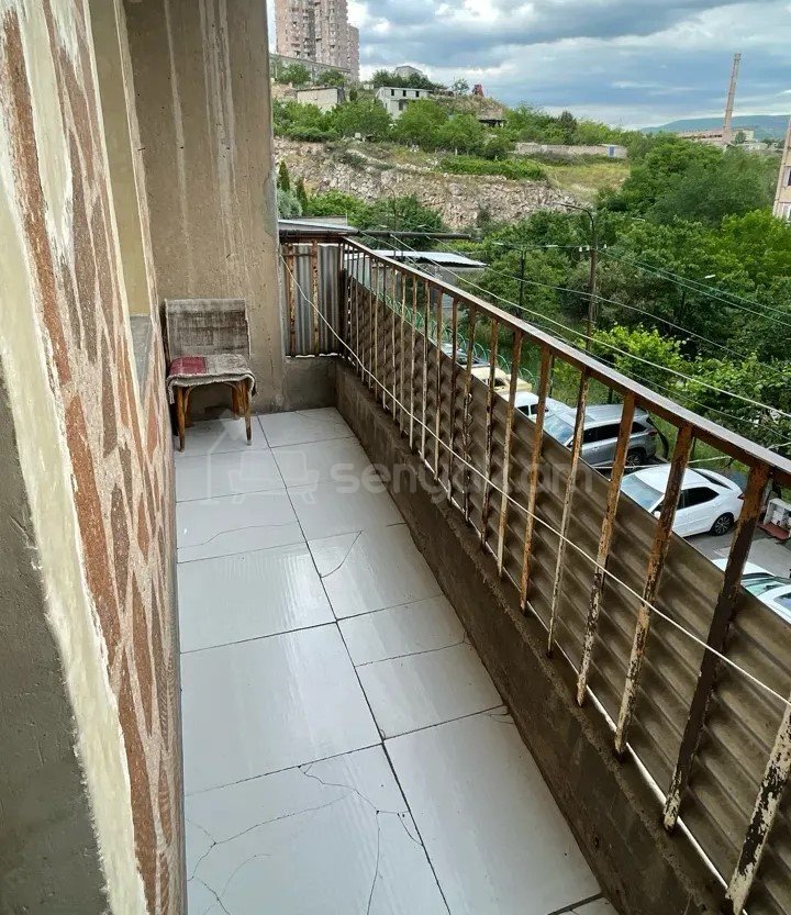 4 Սենյականոց Բնակարան, 101քմ, 3/9 հարկ, Նորմալ Վիճակում