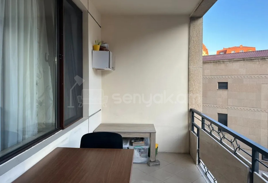 2 Սենյականոց Բնակարան Նորակառույցում, 85քմ, 2/5 հարկ, Կապիտալ Վերանորոգված