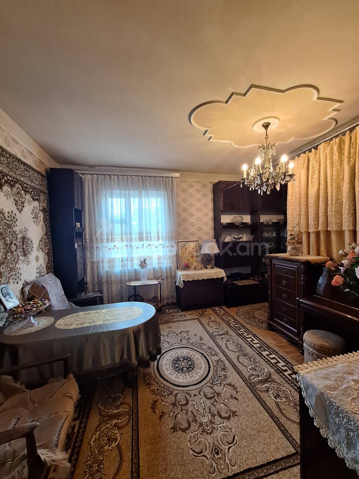 1 Սենյականոց Բնակարան, 54քմ, 4/9 հարկ, Նորմալ Վիճակում