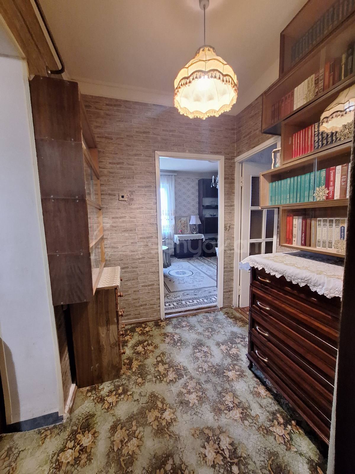 1 Սենյականոց Բնակարան, 54քմ, 4/9 հարկ, Նորմալ Վիճակում