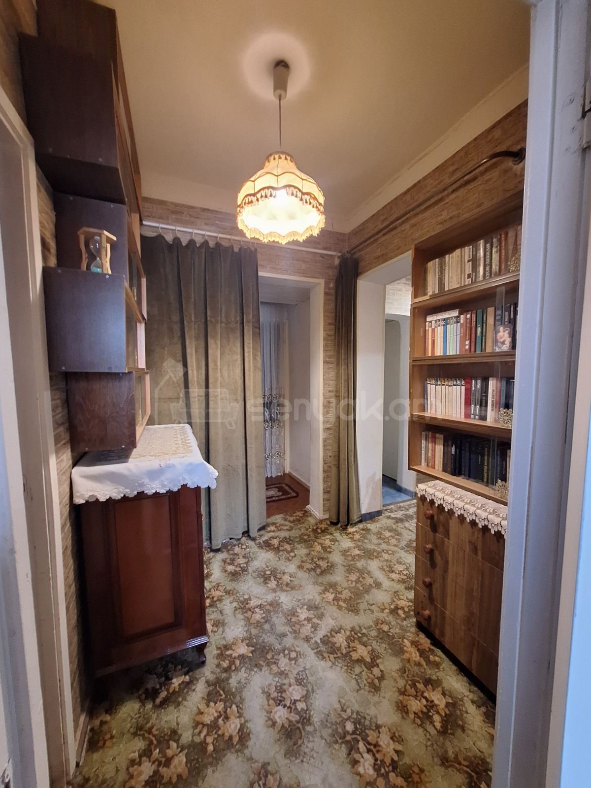 1 Սենյականոց Բնակարան, 54քմ, 4/9 հարկ, Նորմալ Վիճակում