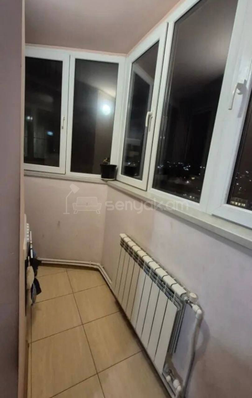 3 Սենյականոց Բնակարան, 63քմ, 14/16 հարկ, Նորմալ Վիճակում