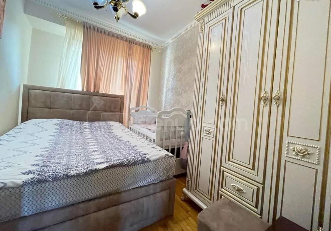 4 Սենյականոց Բնակարան, 88քմ, 7/9 հարկ, Նորմալ Վիճակում