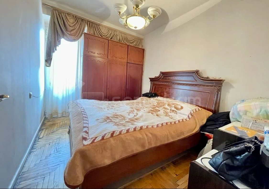 4 Սենյականոց Բնակարան, 88քմ, 7/9 հարկ, Նորմալ Վիճակում