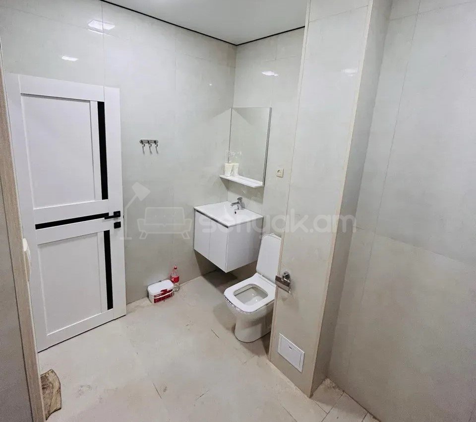 2 Սենյականոց Բնակարան Նորակառույցում, 46քմ, 2/5 հարկ, Դիզայներական Վերանորոգված