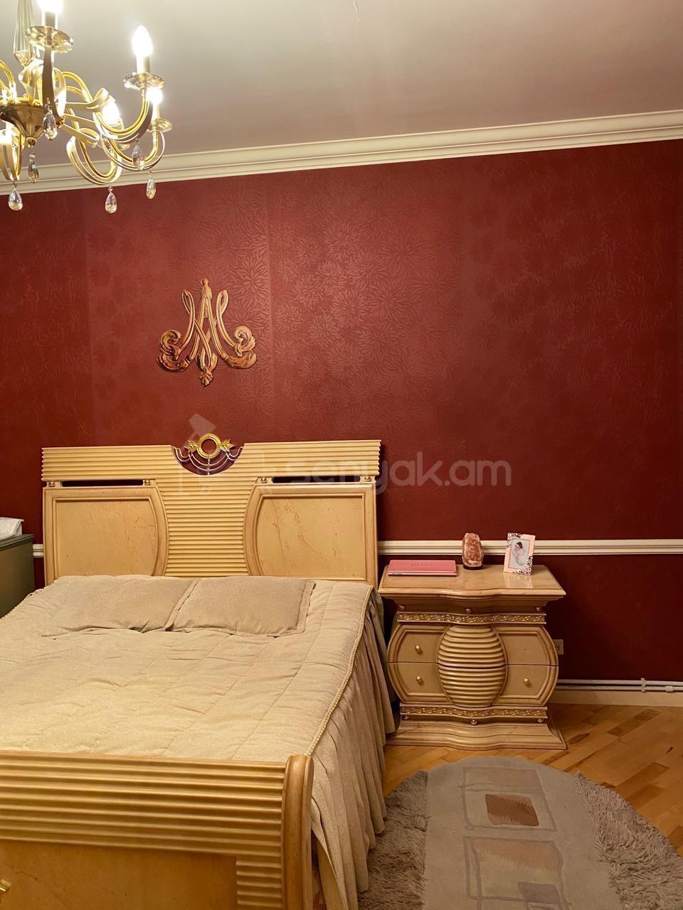 8 Սենյականոց Շքեղ Առանձնատուն, 480քմ, Լողավազանով