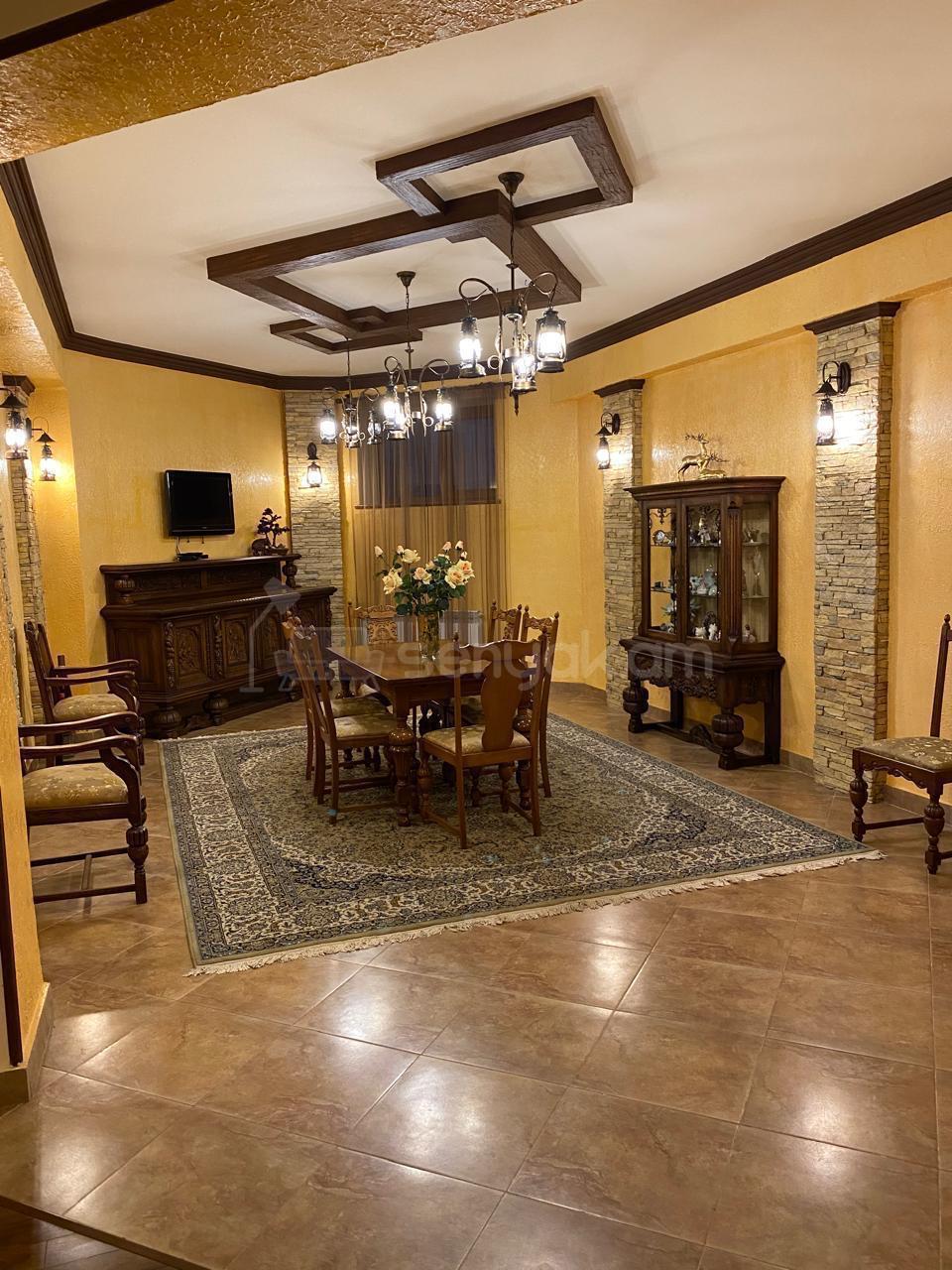 8 Սենյականոց Շքեղ Առանձնատուն, 480քմ, Լողավազանով