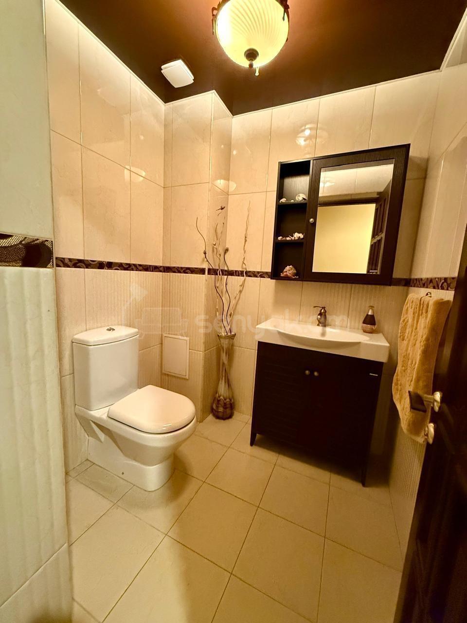 8 Սենյականոց Շքեղ Առանձնատուն, 480քմ, Լողավազանով