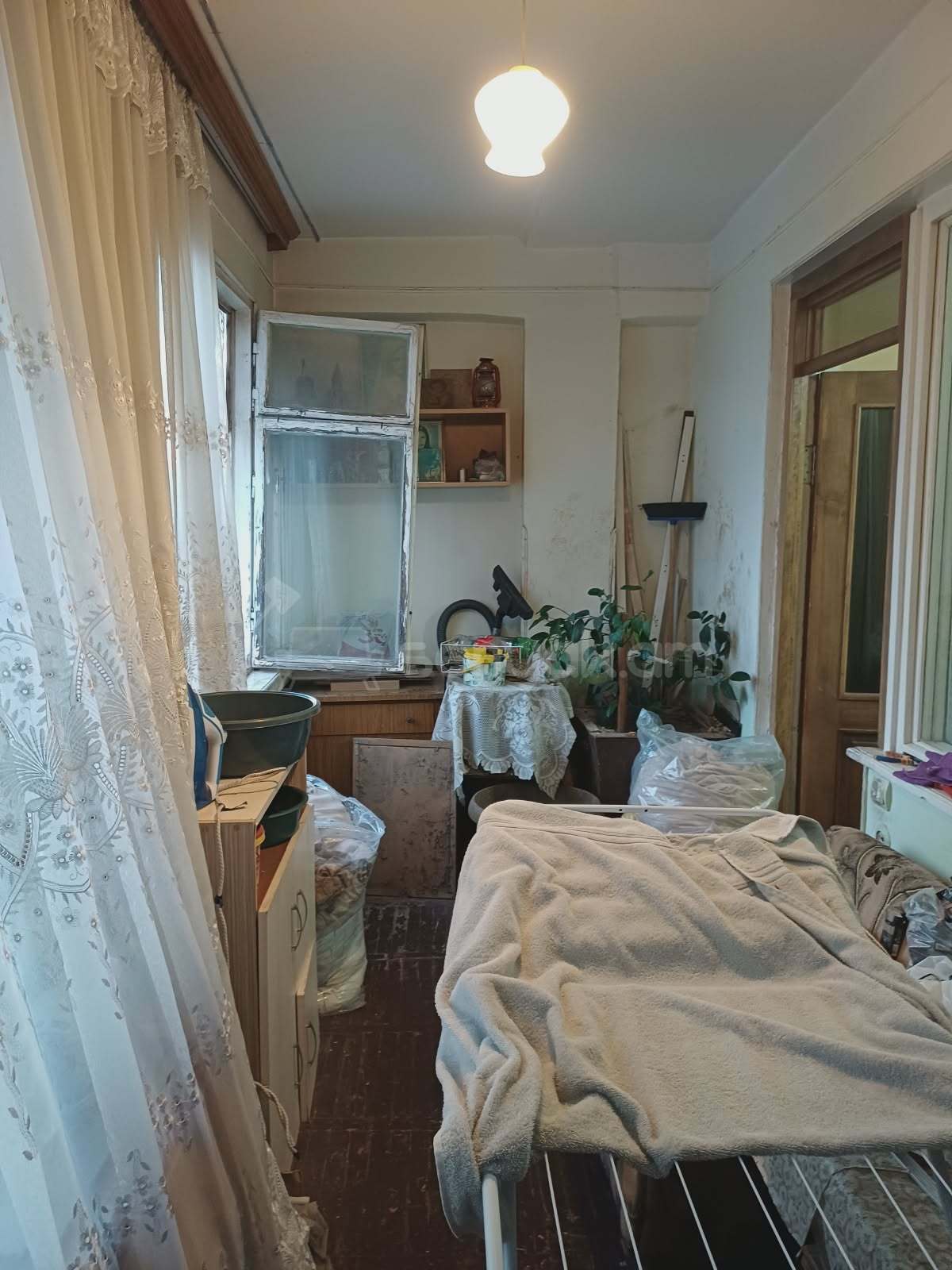 4 Սենյականոց Բնակարան, 90քմ, 8/9 հարկ, Կոսմետիկ Վերանորոգված