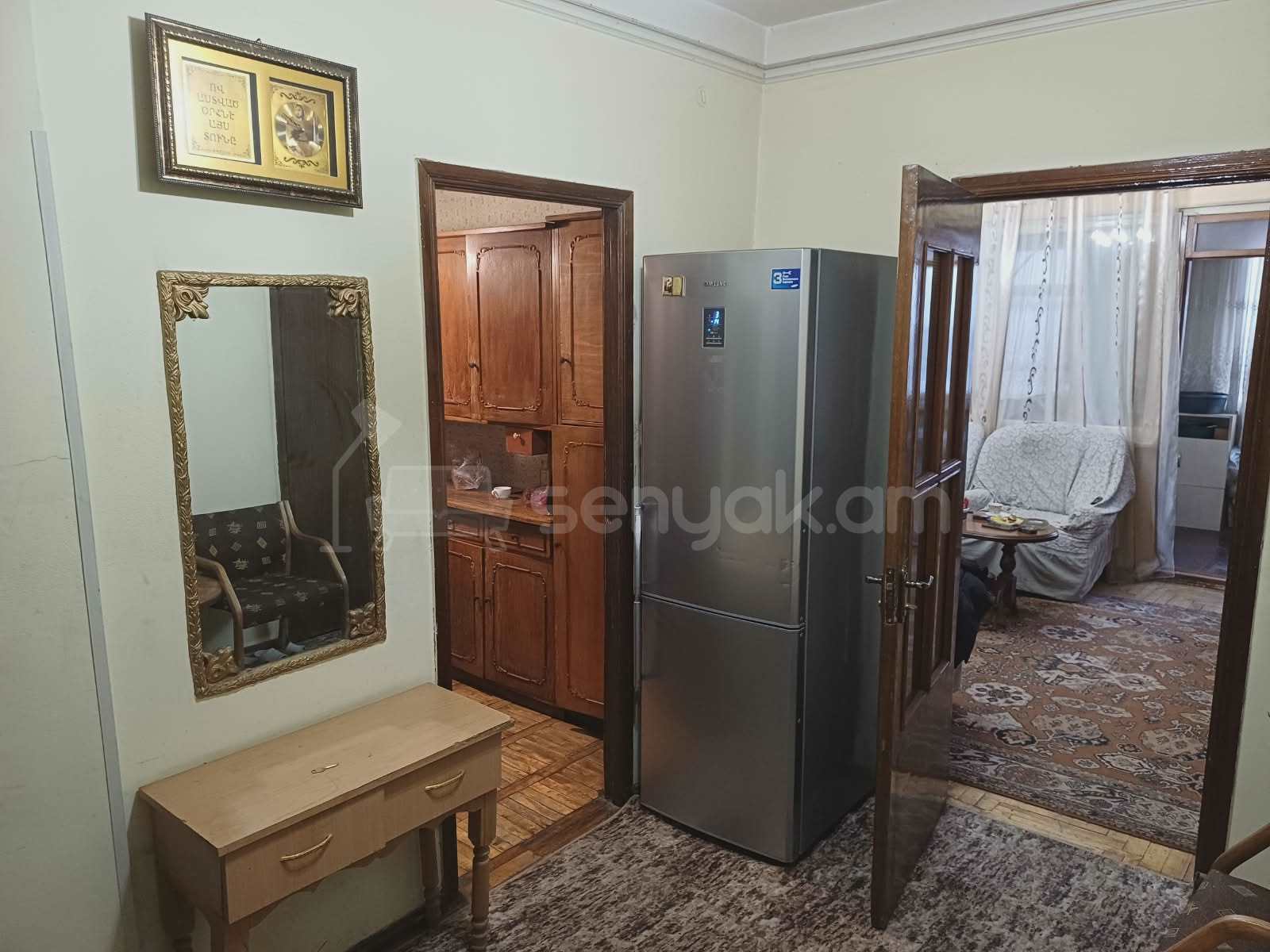 4 Սենյականոց Բնակարան, 90քմ, 8/9 հարկ, Կոսմետիկ Վերանորոգված