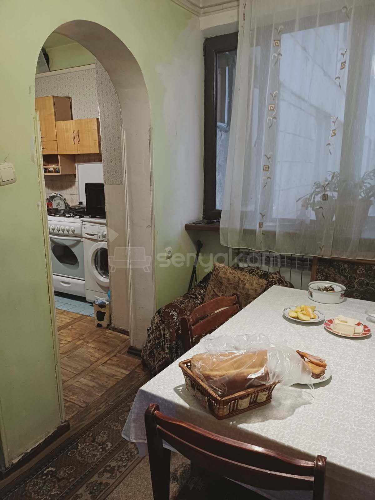 4 Սենյականոց Բնակարան, 90քմ, 8/9 հարկ, Կոսմետիկ Վերանորոգված