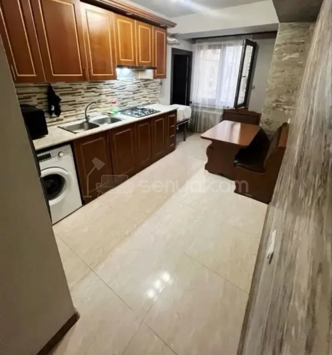 3 Սենյականոց Բնակարան, 82քմ, 5/12 հարկ, Կապիտալ Վերանորոգված, Կահավորված, Արևկող