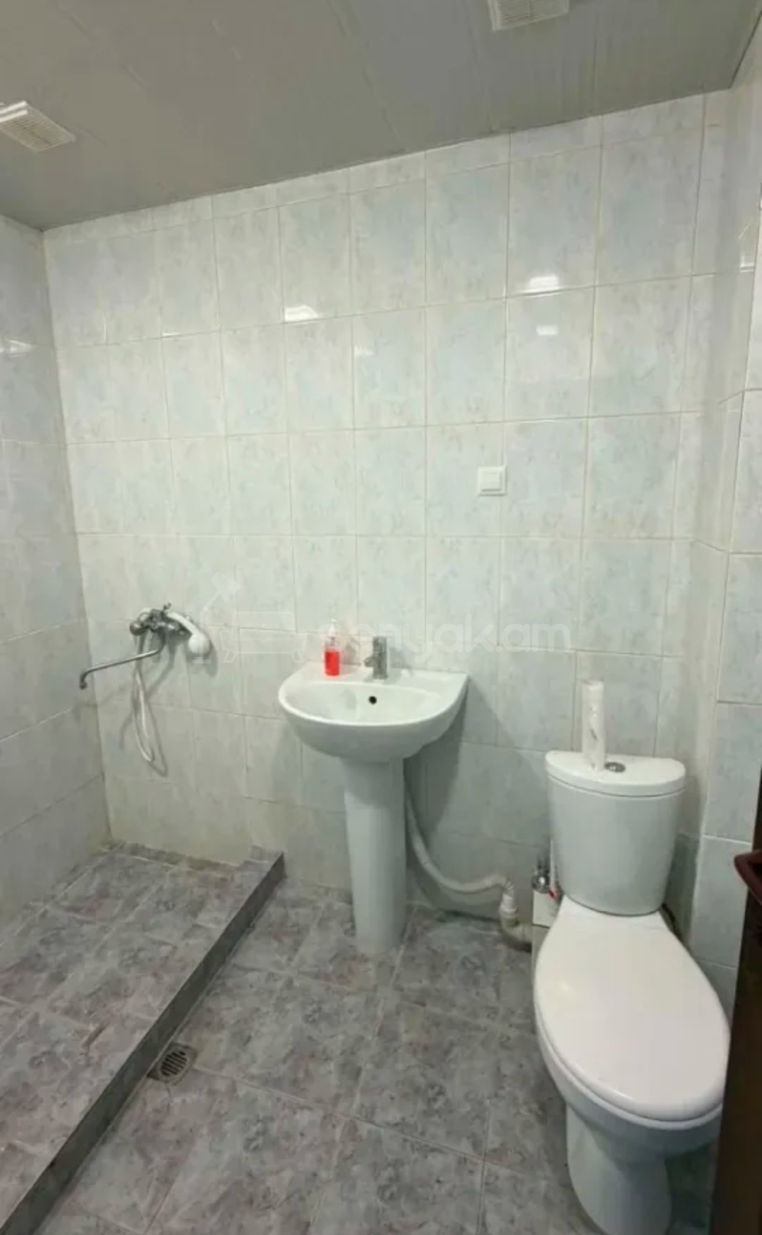 2 Սենյականոց Բնակարան Քարե Շենքում, 50քմ, 4/5 հարկ, Կապիտալ Վերանորոգված, Մասամբ Կահավորված, Արևկող