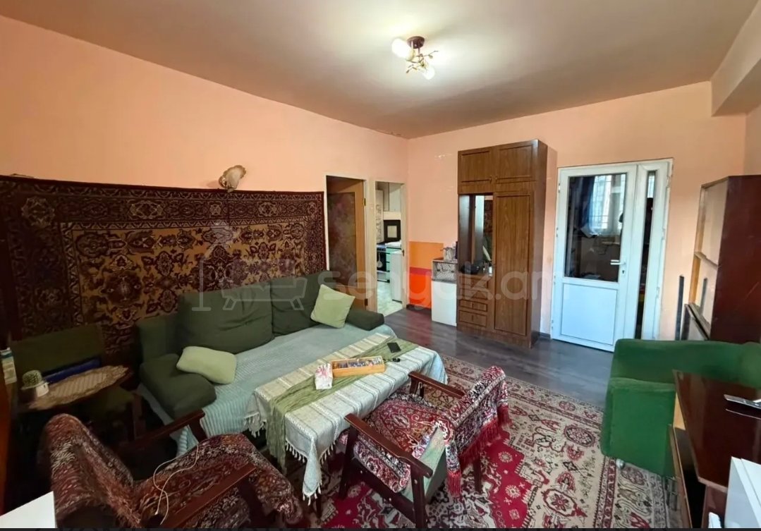2 Սենյականոց Բնակարան, 40քմ, 2/9 հարկ, Նորմալ Վիճակում, Կահավորված, Արևկող