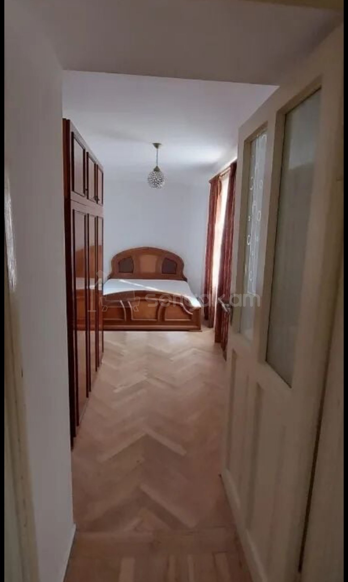 2 Սենյականոց Բնակարան Քարե Շենքում, 55քմ, 1/4 հարկ, Նորմալ Վիճակում, Կահավորված