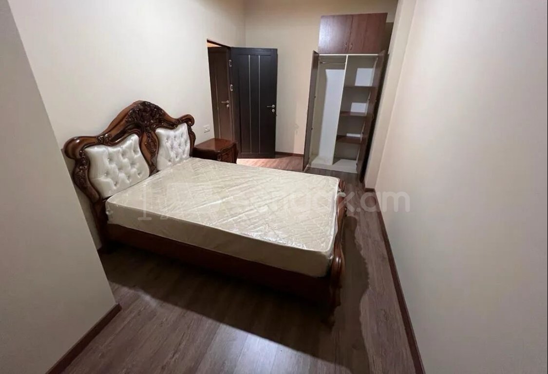 3 Սենյականոց Բնակարան Նորակառույց Քարե Շենքում, 55քմ, 1/2 հարկ, Կապիտալ Վերանորոգված, Կահավորված