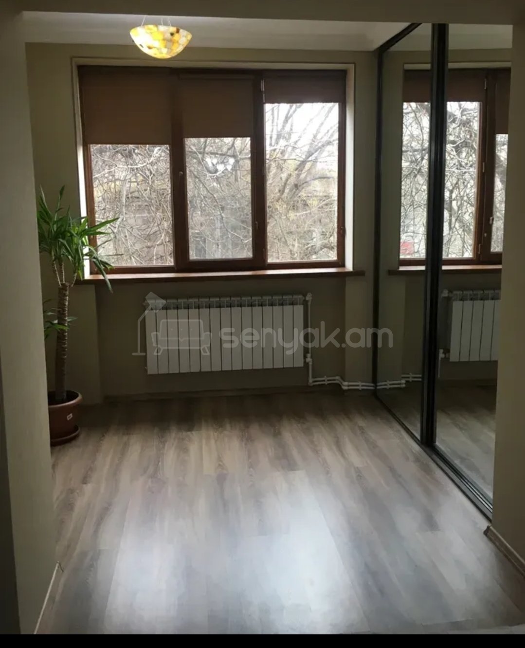 3 Սենյականոց Բնակարան Քարե Շենքում, 92քմ, 2/5 հարկ, Կապիտալ Վերանորոգված, Կահավորված, Արևկող