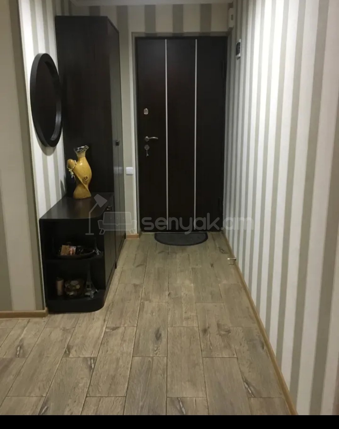 3 Սենյականոց Բնակարան Քարե Շենքում, 92քմ, 2/5 հարկ, Կապիտալ Վերանորոգված, Կահավորված, Արևկող