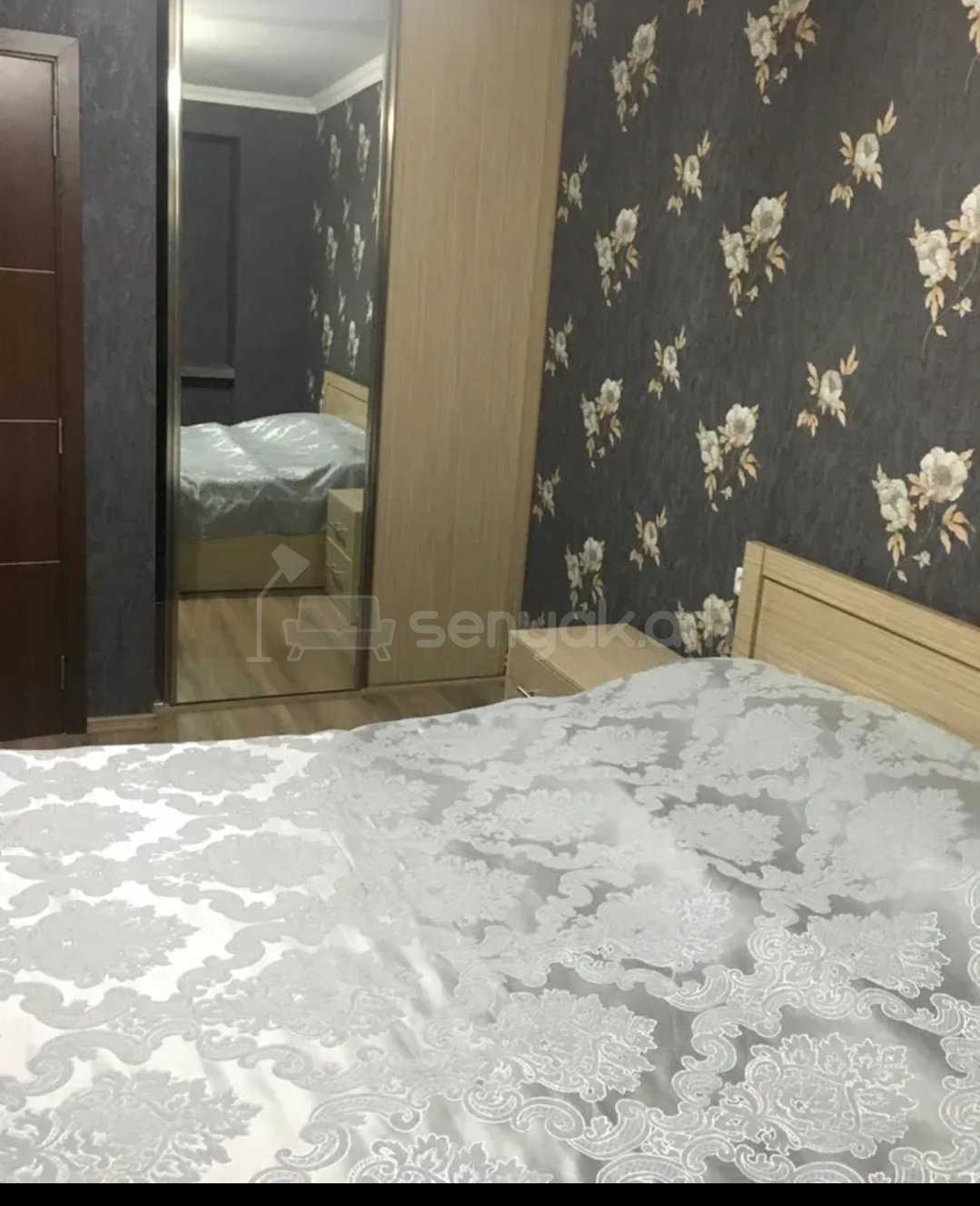 3 Սենյականոց Բնակարան Քարե Շենքում, 92քմ, 2/5 հարկ, Կապիտալ Վերանորոգված, Կահավորված, Արևկող