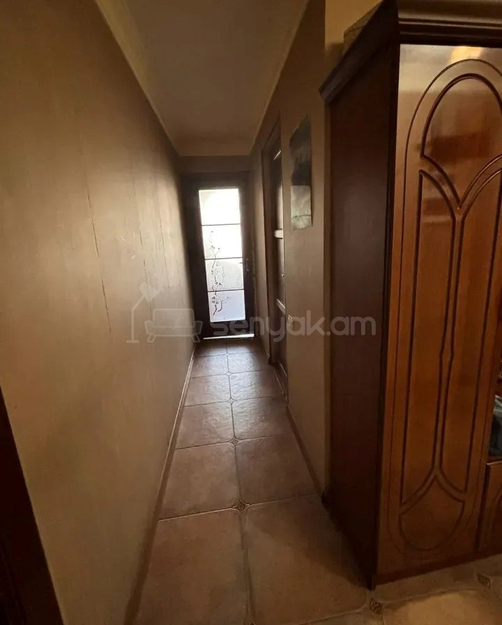 2 Սենյականոց Բնակարան Քարե Շենքում, 57քմ, 3/4 հարկ, Կապիտալ Վերանորոգված