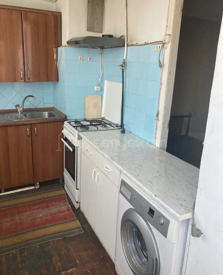4 Սենյականոց Բնակարան, 75քմ, 8/14 հարկ, Պետական Վիճակում