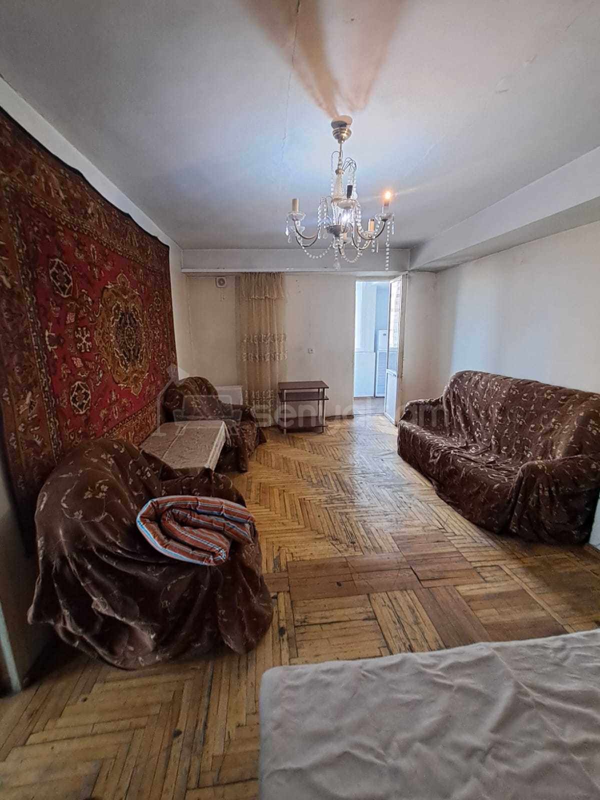 4 Սենյականոց Բնակարան, 75քմ, 8/14 հարկ, Պետական Վիճակում
