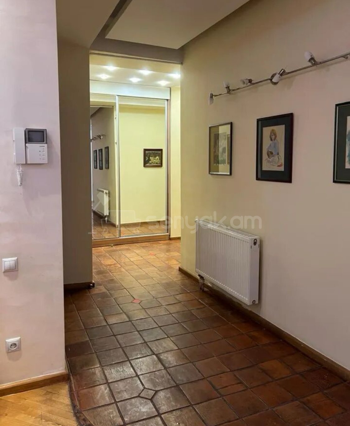3 Սենյականոց Բնակարան Նորակառույցում, 330քմ, 13/13 հարկ, Կապիտալ Վերանորոգված, Կահավորված