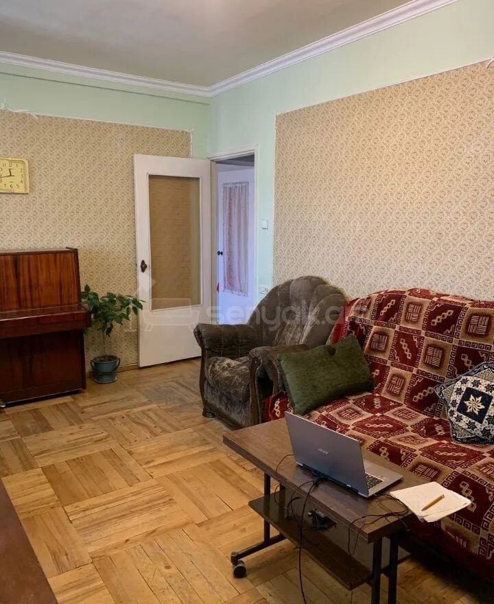3 Սենյականոց Բնակարան, 73քմ, 6/9 հարկ, Նորմալ Վիճակում
