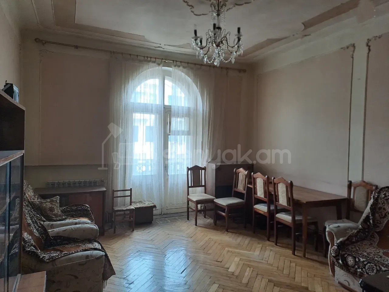 2 Սենյականոց Բնակարան Քարե Շենքում, 68քմ, 3/4 հարկ, Նորմալ Վիճակում, Կահավորված