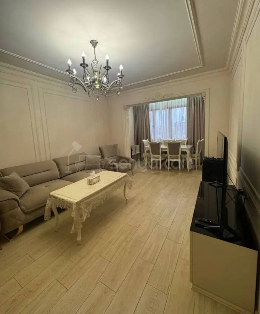 3 Սենյականոց Բնակարան Քարե Շենքում, 75քմ, 5/5 հարկ, Կապիտալ Վերանորոգված