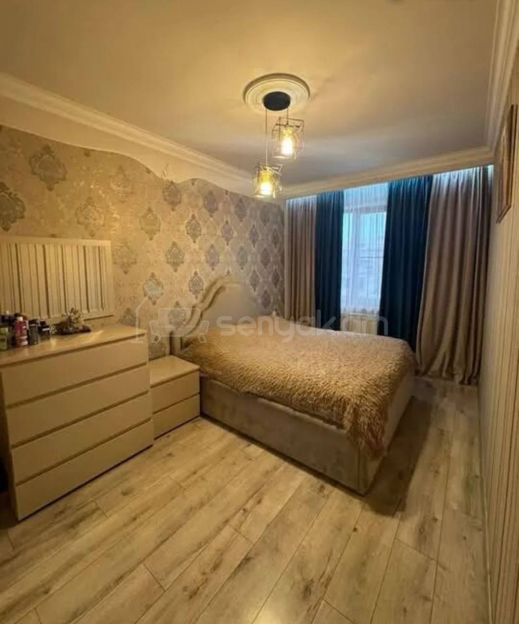 3 Սենյականոց Բնակարան Քարե Շենքում, 75քմ, 5/5 հարկ, Կապիտալ Վերանորոգված
