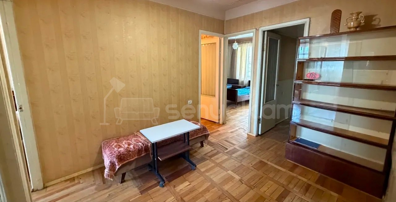 3 Սենյականոց Բնակարան Նորակառույց Քարե Շենքում, 72քմ, 3/5 հարկ, Պետական Վիճակում