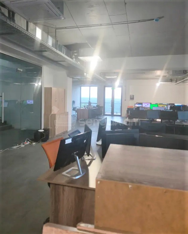 Օֆիսային Տարածք, 1600քմ, Կապիտալ Վերանորոգված