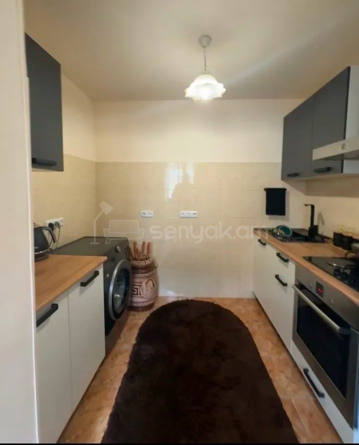 3 Սենյականոց Բնակարան, 74քմ, 2/4 հարկ, Նորմալ Վիճակում