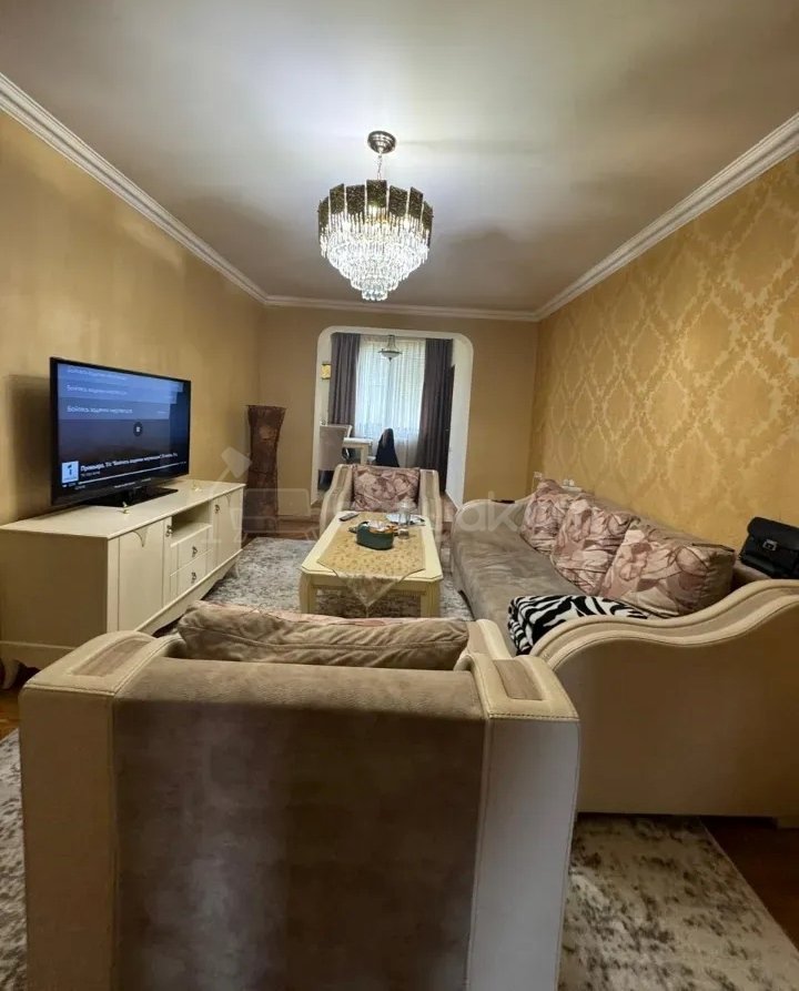 3 Սենյականոց Բնակարան, 74քմ, 2/4 հարկ, Նորմալ Վիճակում