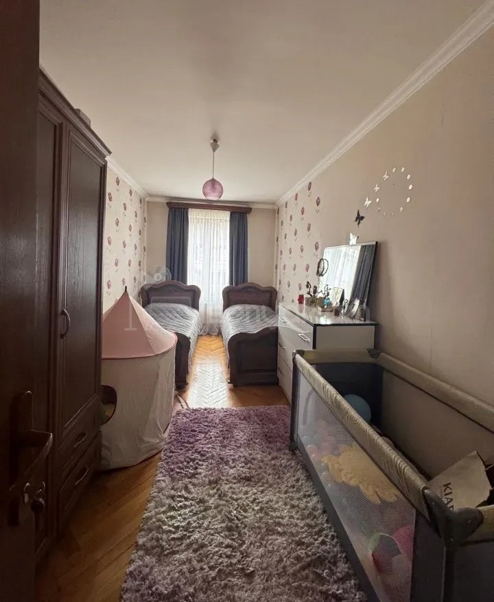 3 Սենյականոց Բնակարան, 74քմ, 2/4 հարկ, Նորմալ Վիճակում