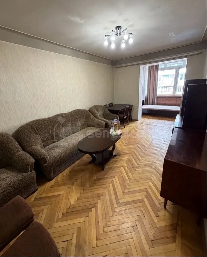 2 Սենյականոց Բնակարան Քարե Շենքում, 46քմ, 5/5 հարկ, Պետական Վիճակում