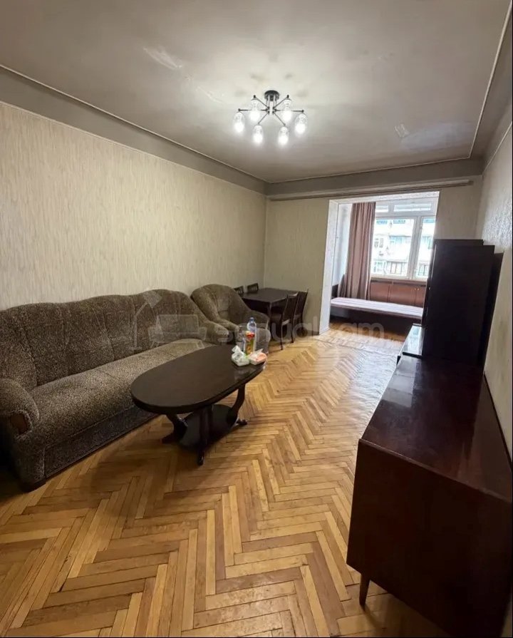 2 Սենյականոց Բնակարան Քարե Շենքում, 46քմ, 5/5 հարկ, Պետական Վիճակում