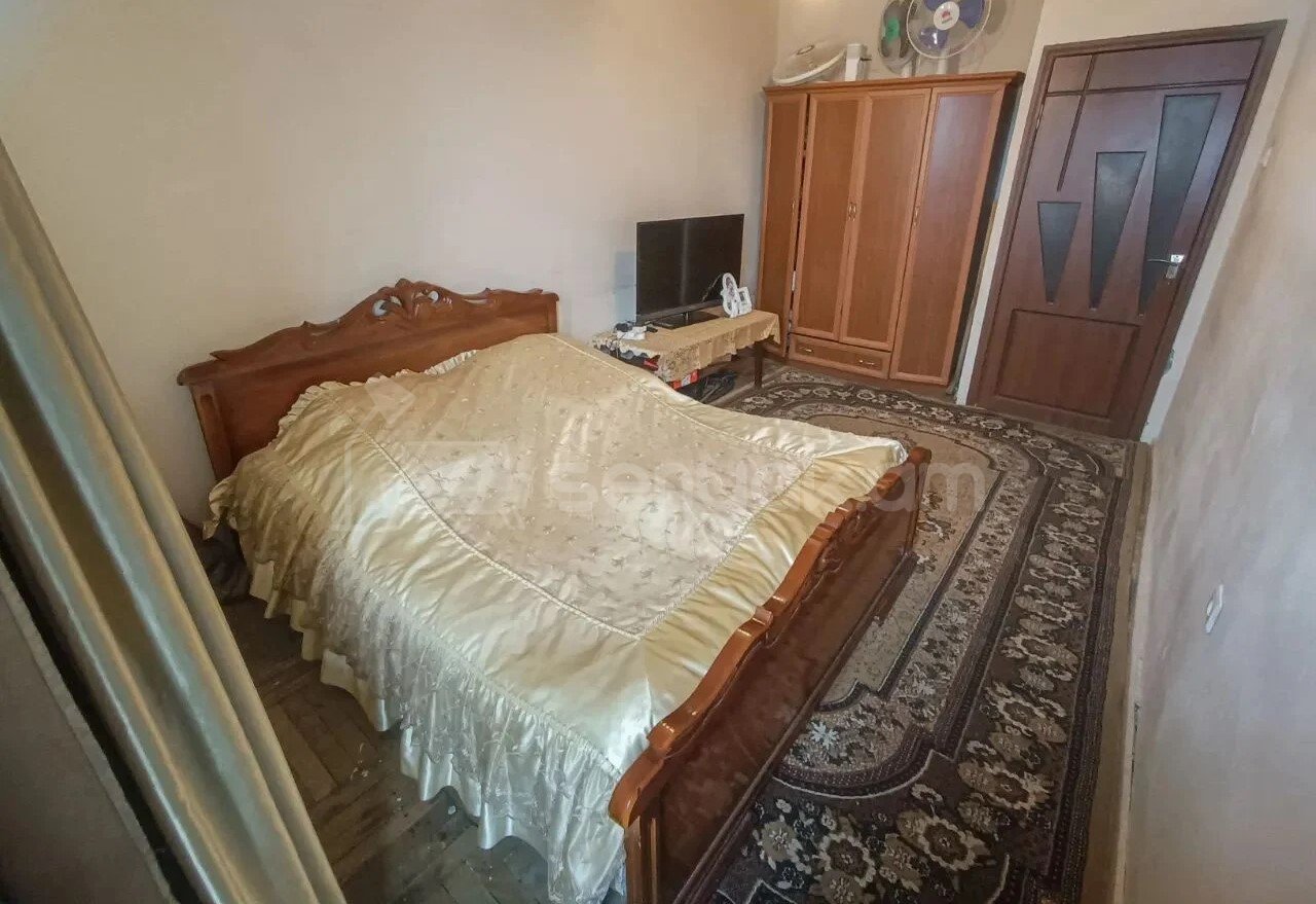 2 Սենյականոց Բնակարան Քարե Շենքում, 68քմ, 5/5 հարկ, Նորմալ Վիճակում