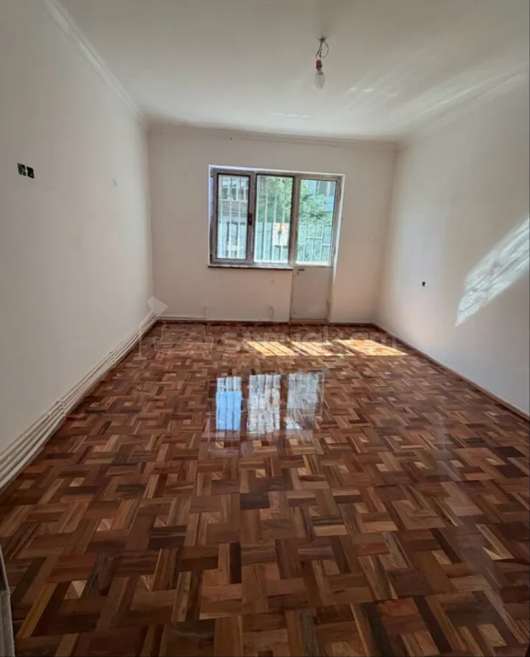 3 Սենյականոց Բնակարան Քարե Շենքում, 70քմ, 2/5 հարկ, Կապիտալ Վերանորոգված