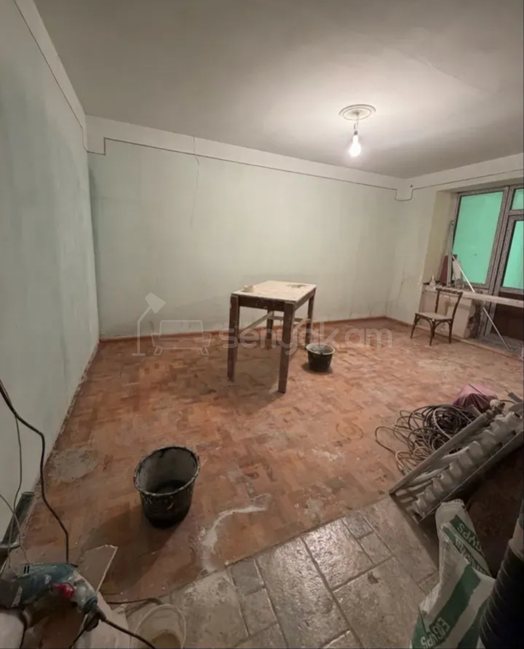 3 Սենյականոց Բնակարան Քարե Շենքում, 70քմ, 2/5 հարկ, Կապիտալ Վերանորոգված