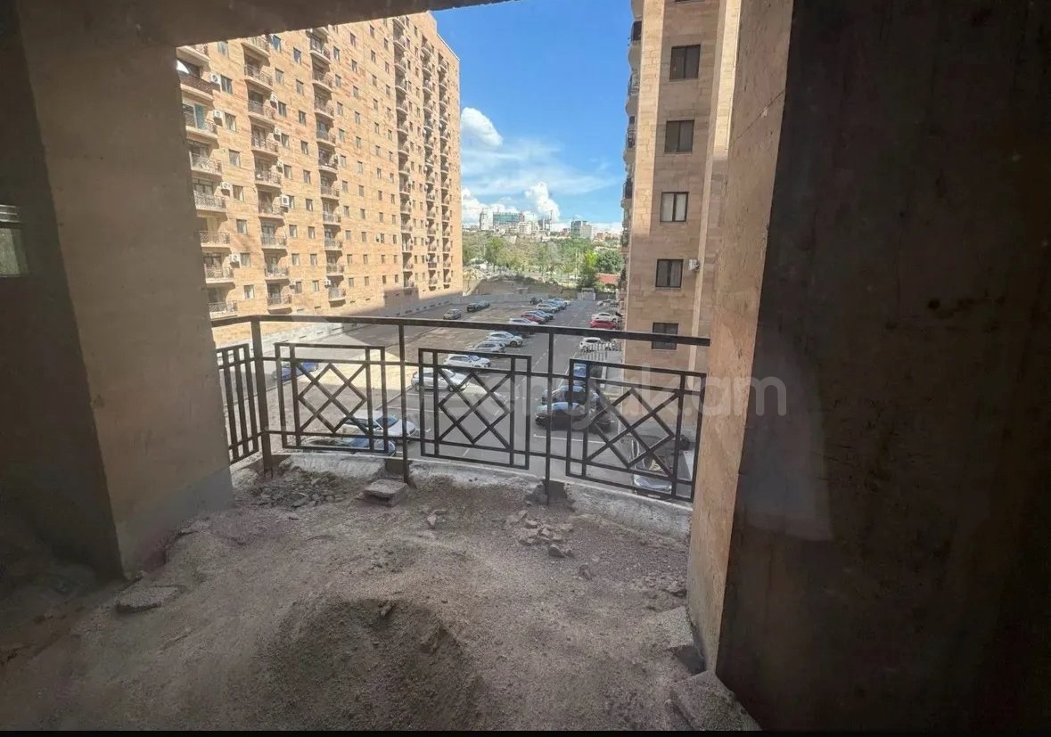 4 Սենյականոց Բնակարան Նորակառույցում, 105քմ, 4/15 հարկ, Զրոյական Վիճակում