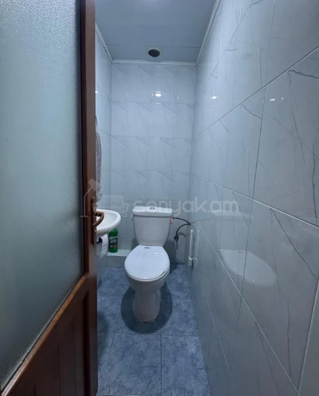 3 Սենյականոց Բնակարան Քարե Շենքում, 75քմ, 2/4 հարկ, Կապիտալ Վերանորոգված