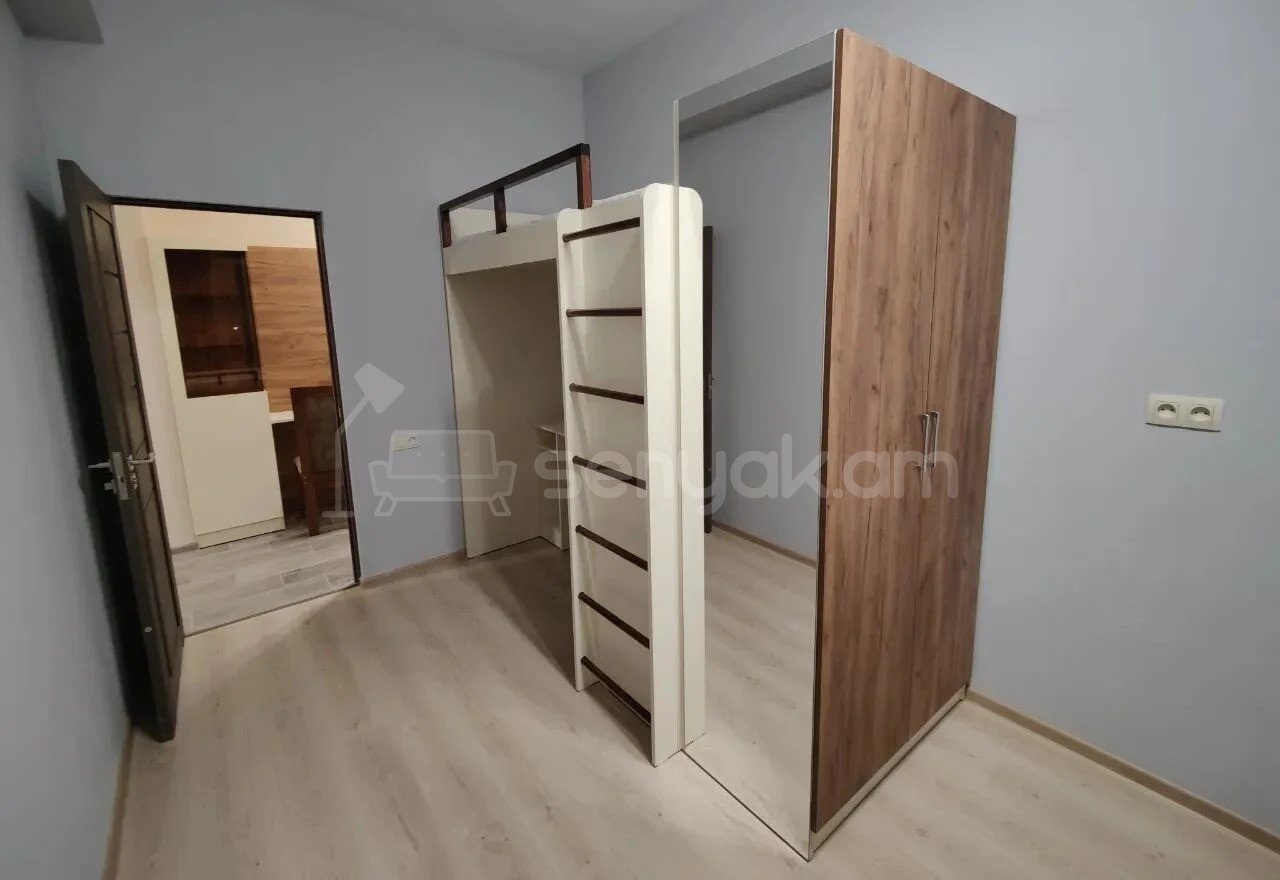 4 Սենյականոց Բնակարան Նորակառույցում, 120քմ, 5/13 հարկ, Կապիտալ Վերանորոգված