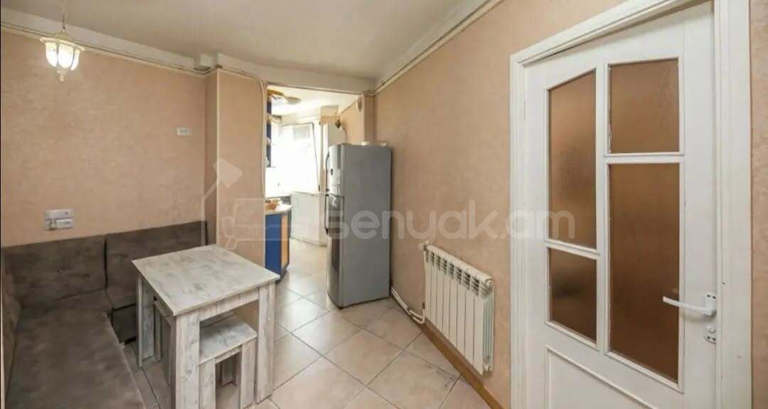 3 Սենյականոց Բնակարան, 88քմ, 10/12 հարկ, Նորմալ Վիճակում
