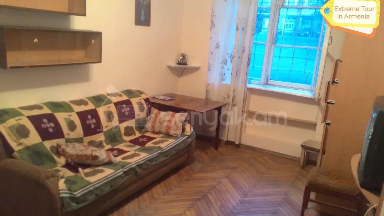1 Սենյականոց Բնակարան Քարե Շենքում, 30քմ, 1/5 հարկ, Նորմալ Վիճակում, Կահավորված, Արևկող