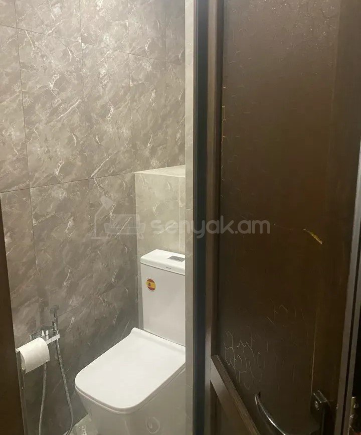 2 Սենյականոց Բնակարան, 76քմ, 10/16 հարկ, Նորմալ Վիճակում