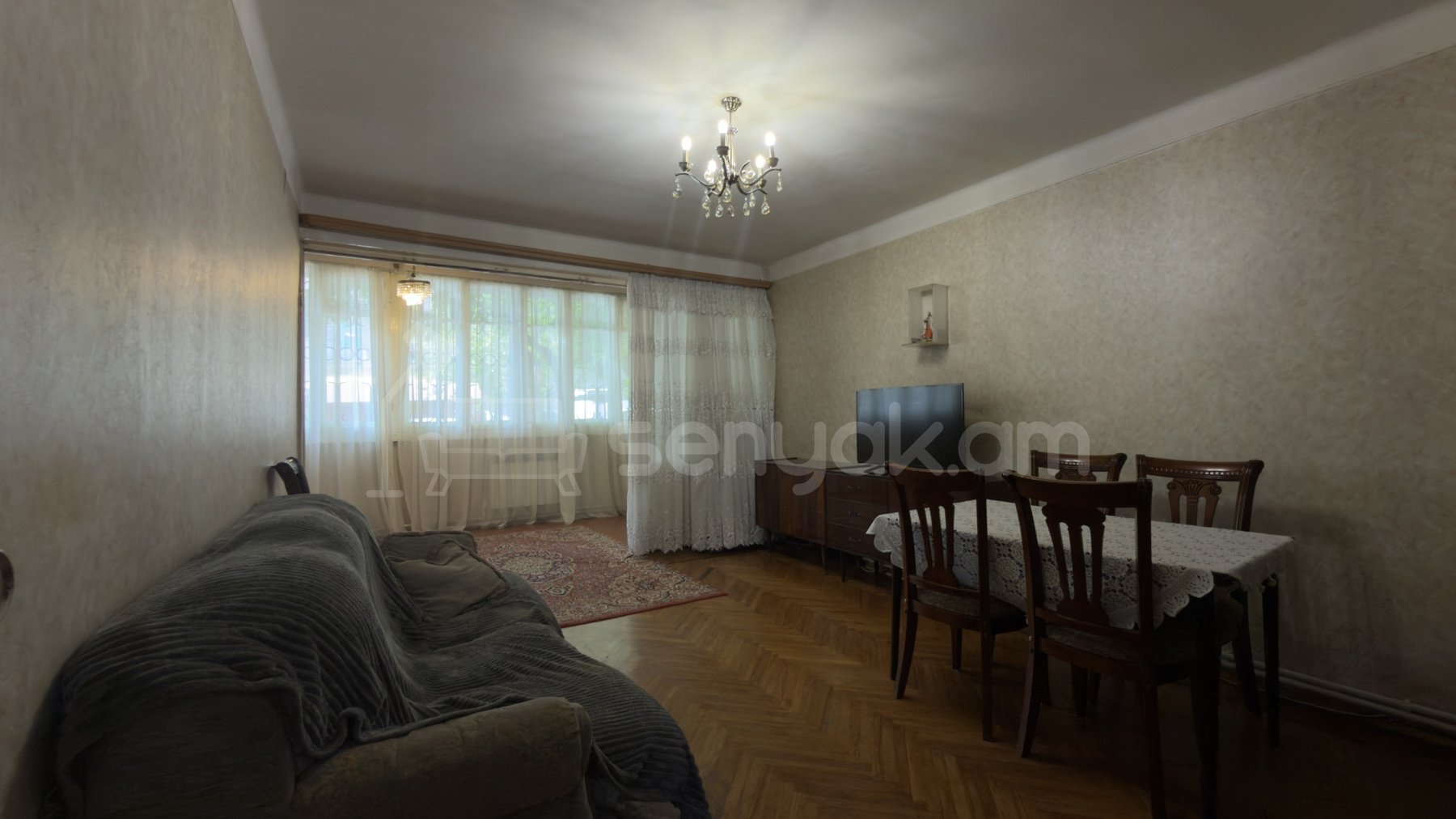 3 Սենյականոց Բնակարան Քարե Շենքում, 7քմ, 1/5 հարկ, Պետական Վիճակում